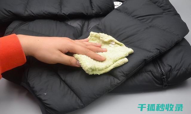羽绒服机洗还是手洗？新手看这里 (羽绒服机洗还是手洗好)